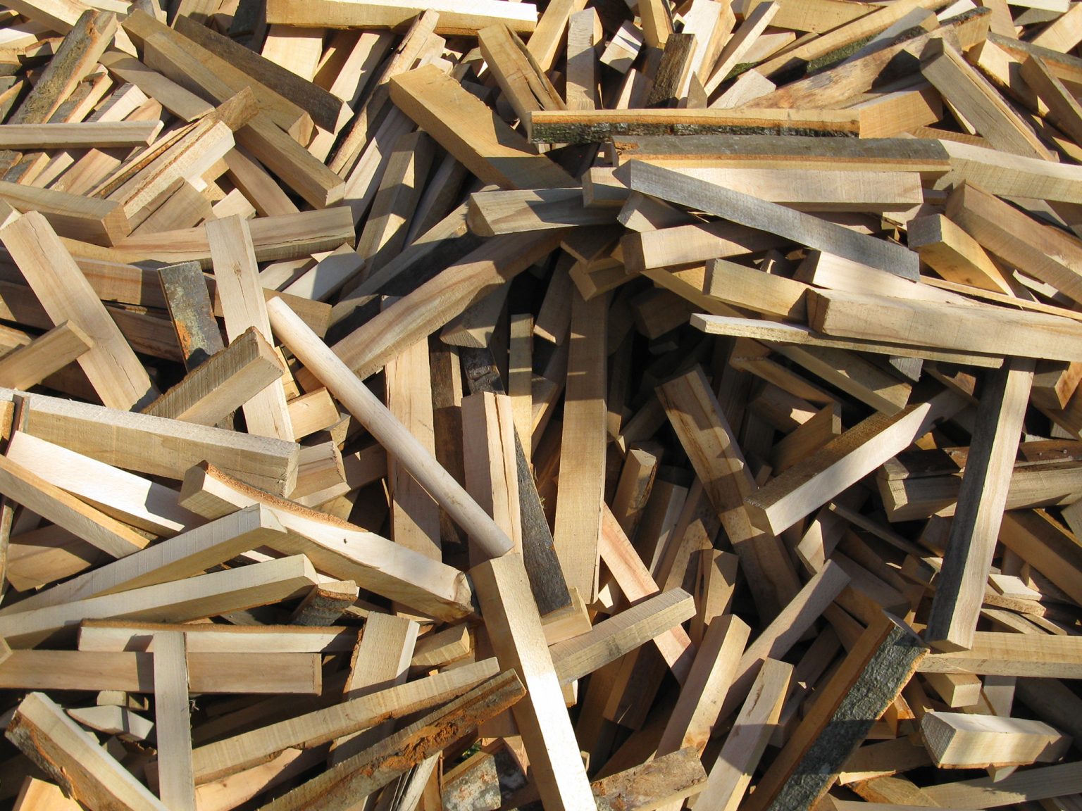 Legna Da Ardere LEGNA DA ARDERE 15 KG ALLORIGINE